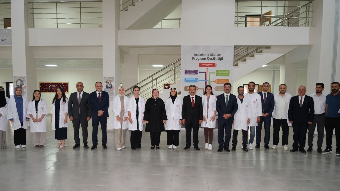 OKULUMUZDA 2025-2026 EĞİTİM ÖĞRETİM YILINA HAZIRLIK VE PLANLAMA TOPLANTISI GERÇEKLEŞTİRİLDİ